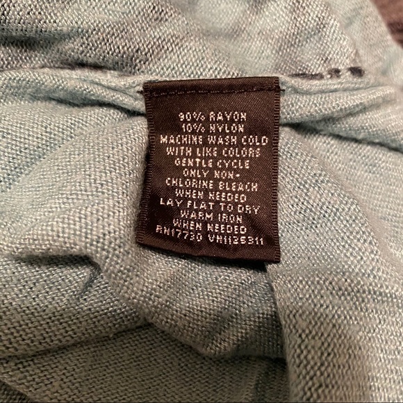 Lightweight Sweater - Picture 5 of 9